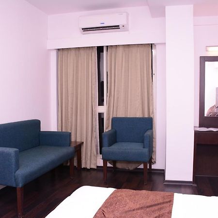 Comfy Business Hotel Bangalore Exteriör bild